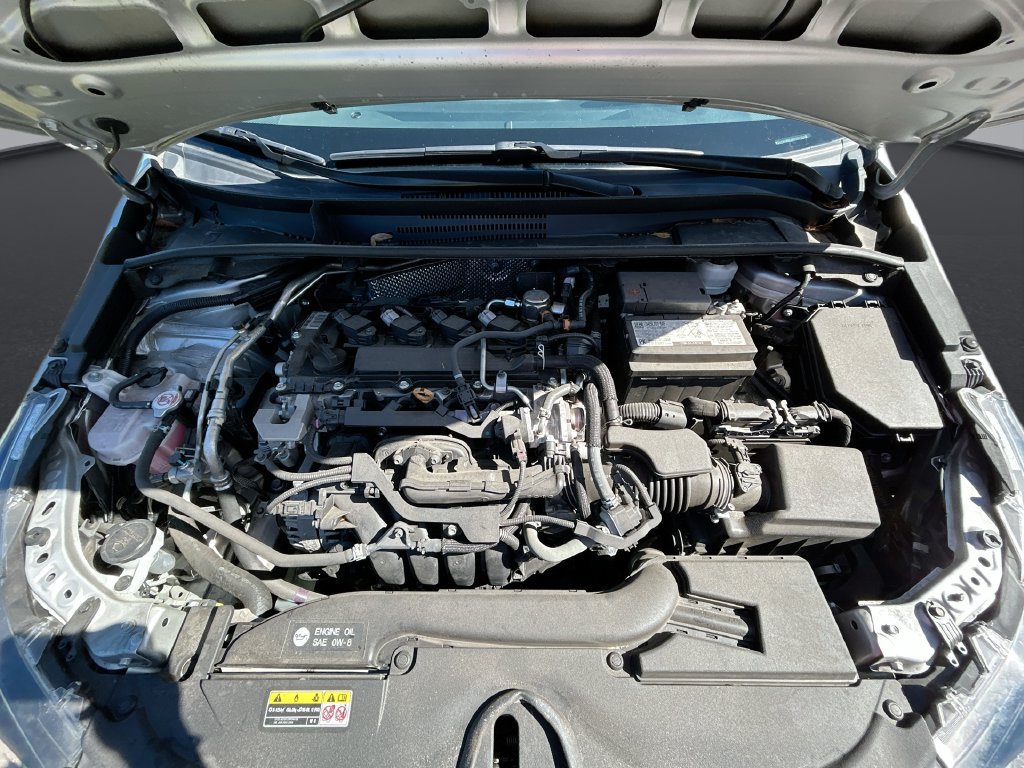 Used 2024 Toyota Corolla LE FWD image 31
