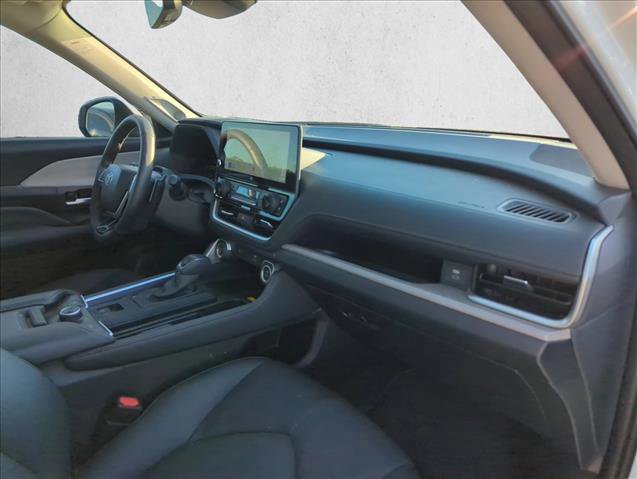 Used 2026 Toyota Grand Highlander Platinum image 26