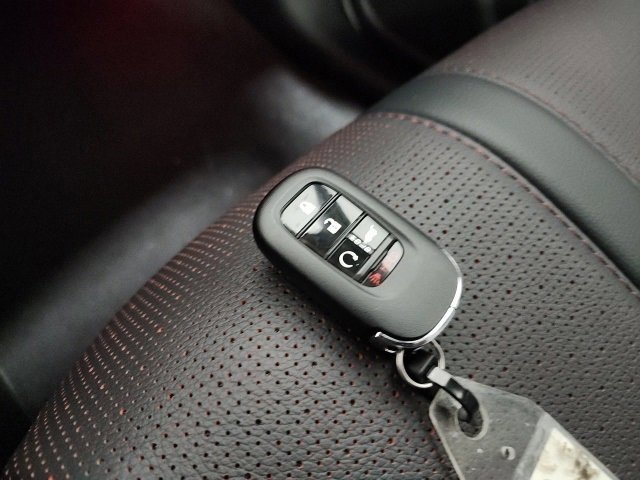 Used 2025 Honda Pilot Black Edition image 34