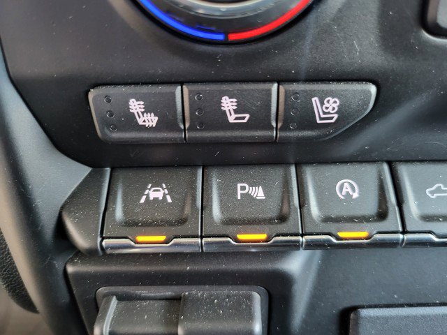 Used 2019 Chevrolet Silverado 1500 High Country w/ Technology Package image 10