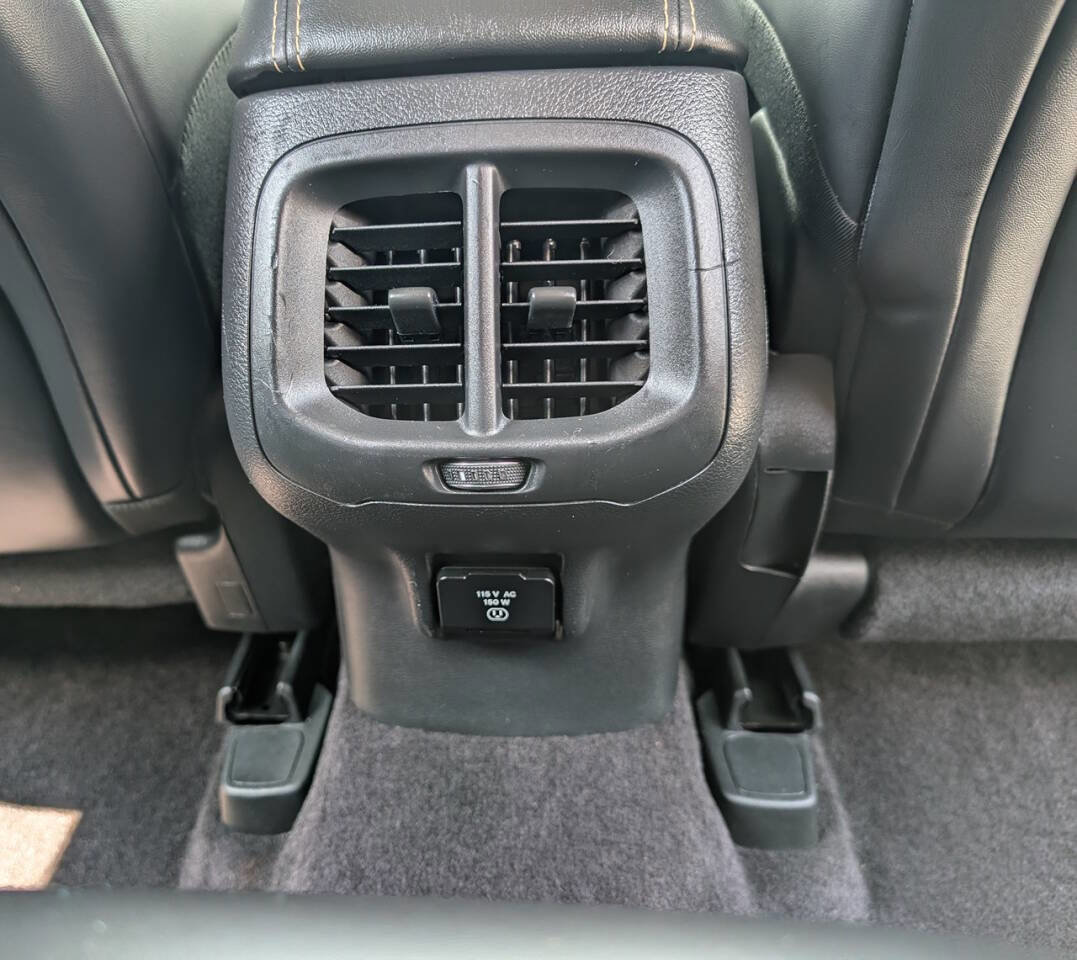 Used 2017 Jeep Cherokee Limited image 31