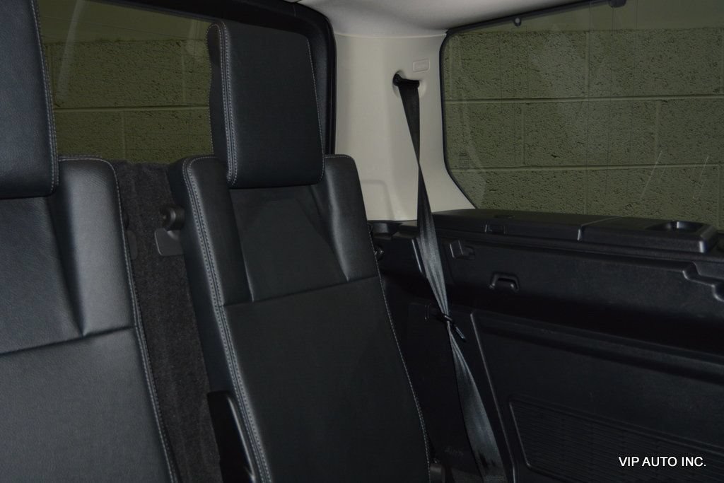 Used 2016 Land Rover LR4 HSE Silver Edition AWD/4WD image 30