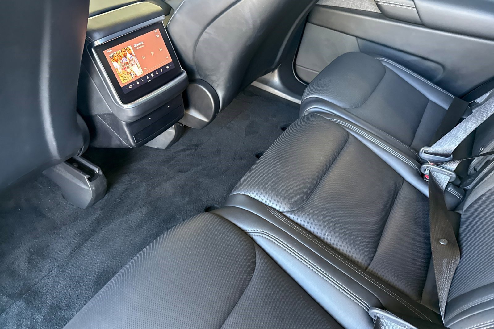 Used 2022 Tesla Model X image 20