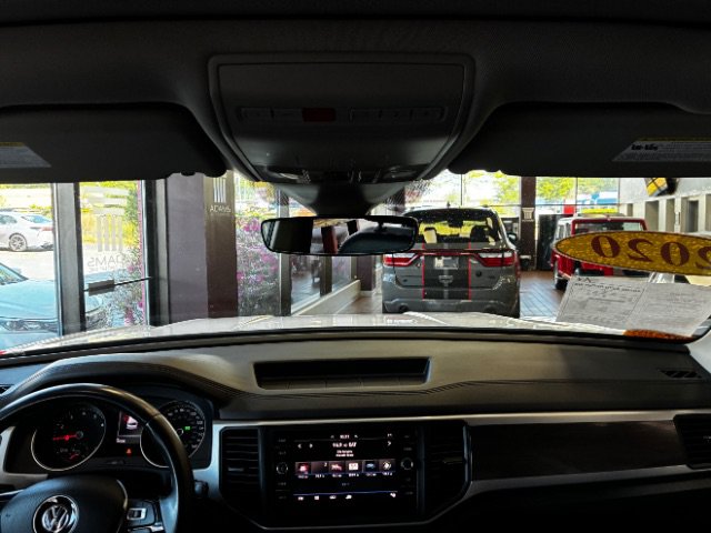Used 2020 Volkswagen Atlas SE w/ Panoramic Sunroof Package FWD image 23