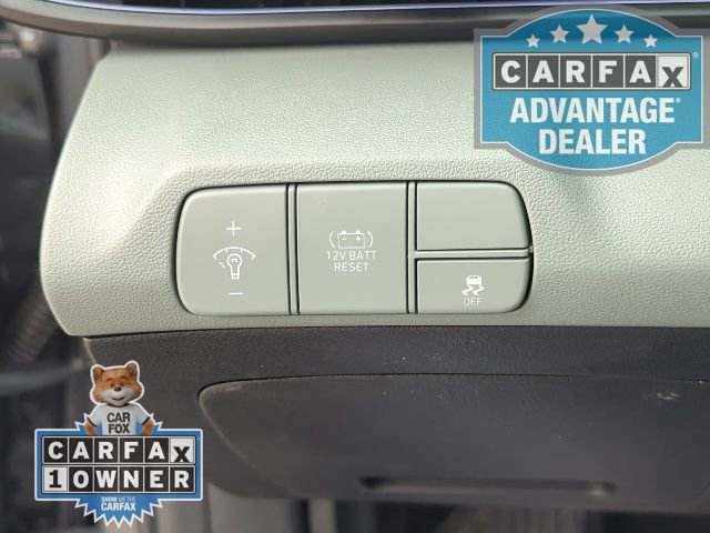 Used 2024 Hyundai Elantra Limited image 14