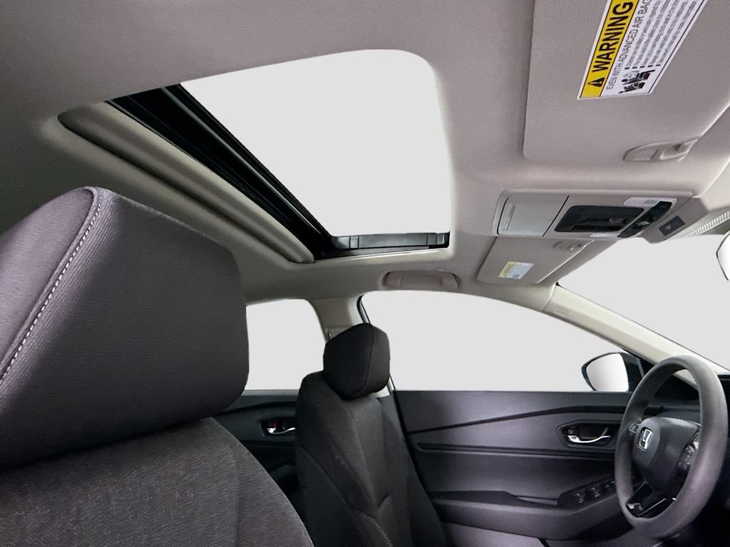 Certified 2025 Honda Accord SE image 18