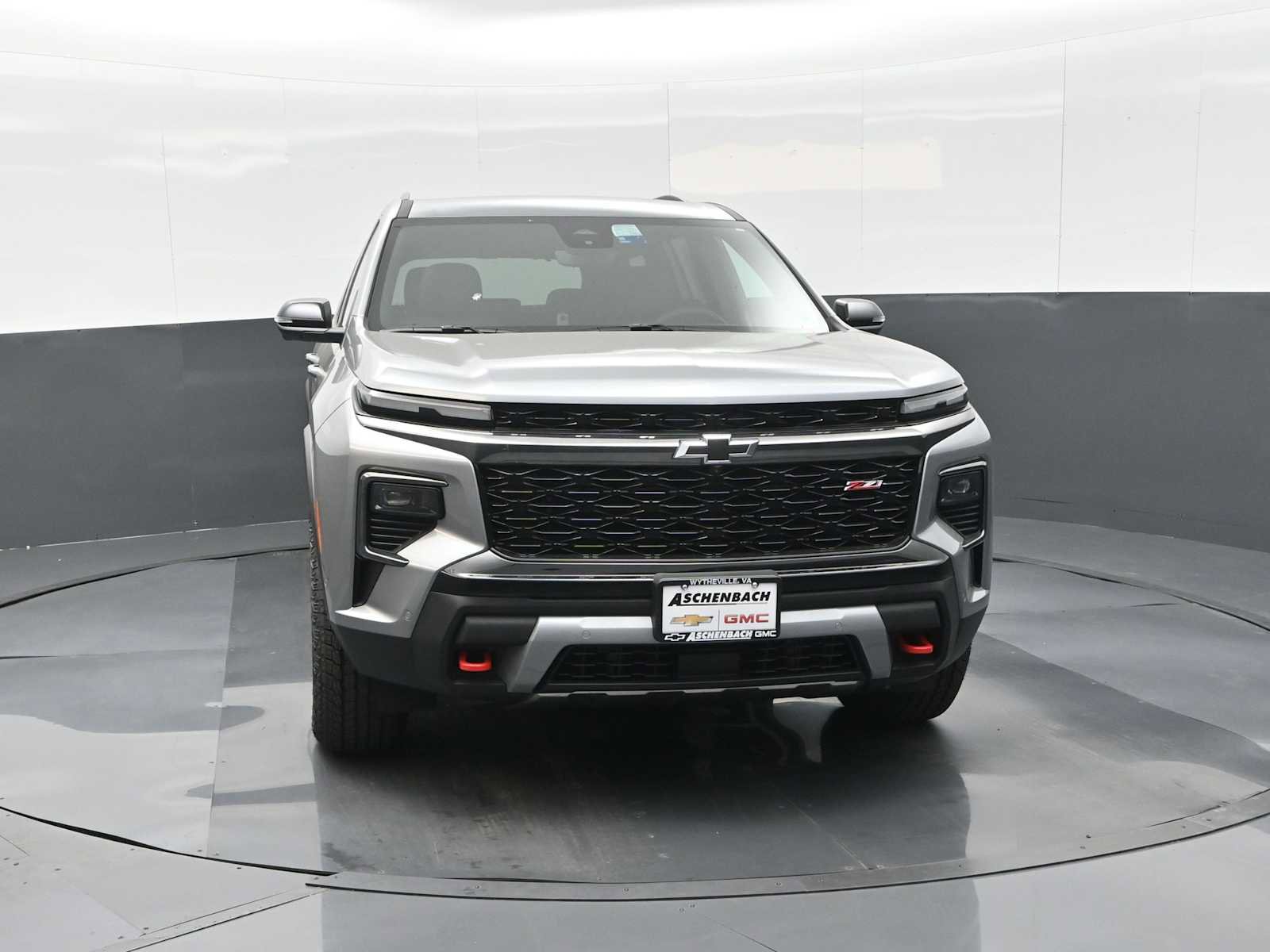 New 2026 Chevrolet Traverse Z71 w/ Enhanced Driving Package image 3