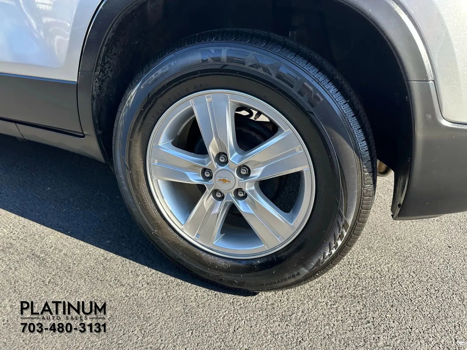 Used 2019 Chevrolet Trax LT w/ LT Convenience Package image 23