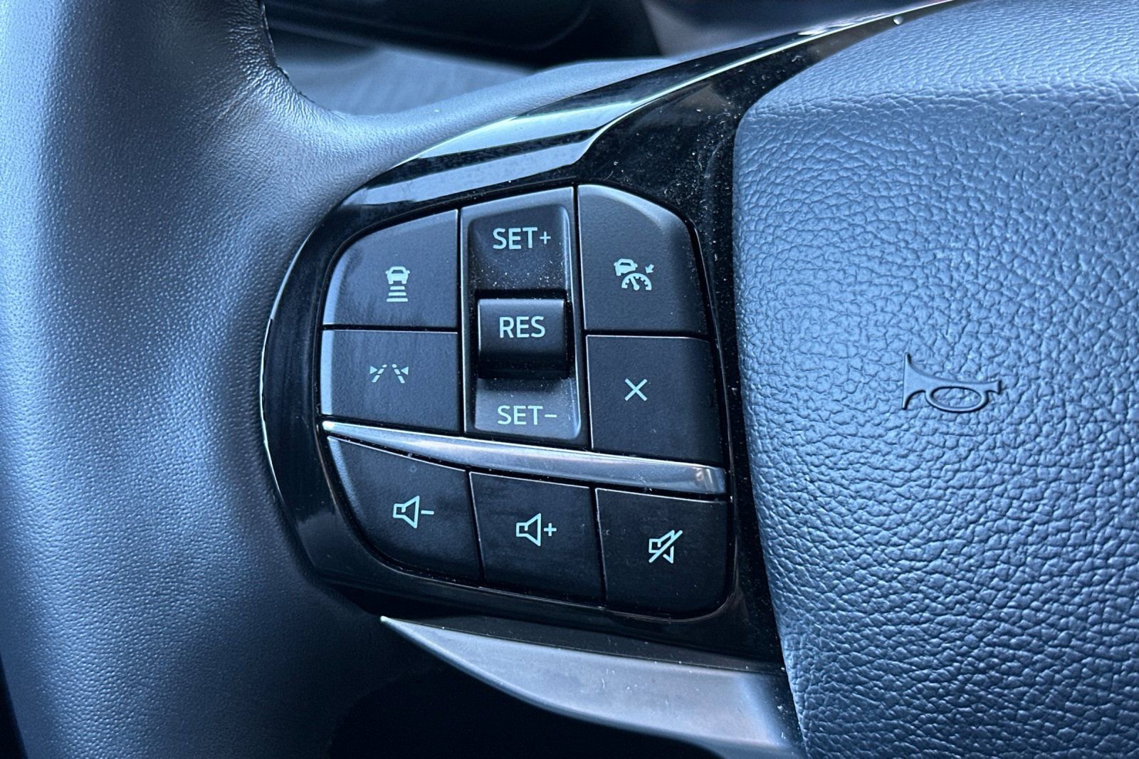 Used 2025 Ford Explorer Platinum w/ LUX Leather Package image 39