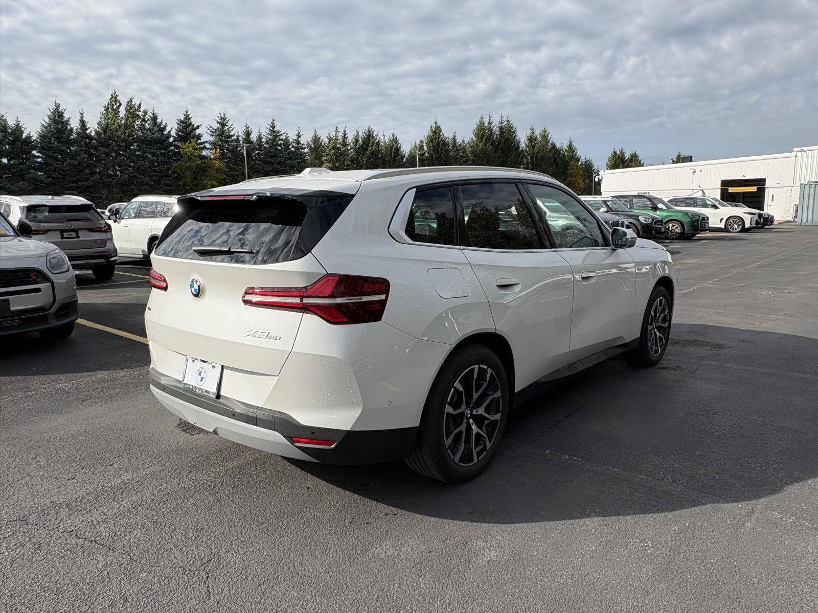 New 2026 BMW X3 xDrive30i w/ Premium Package AWD/4WD image 7