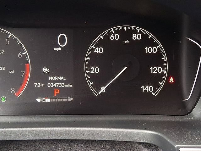 Used 2025 Honda Pilot Touring image 18