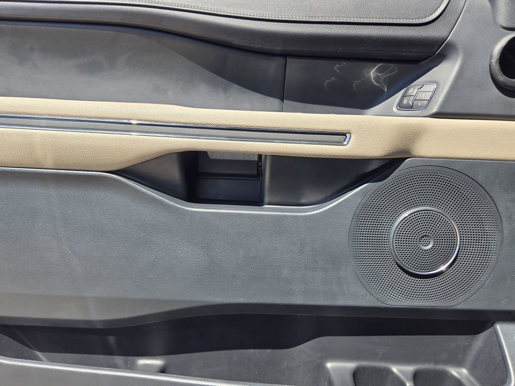 Used 2022 Ford Expedition XLT AWD/4WD image 20