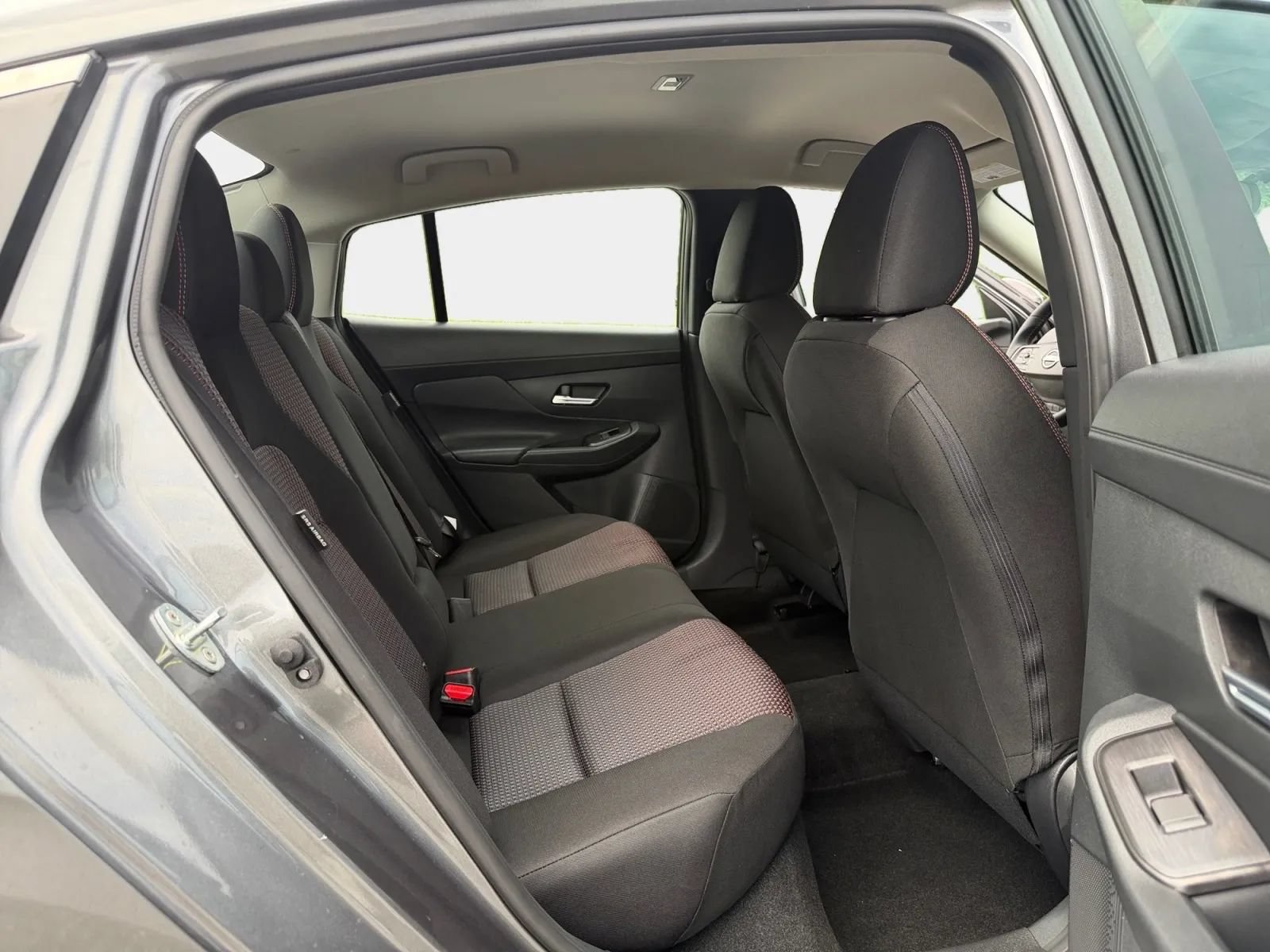 Used 2026 Nissan Sentra SR w/ Floor Mat Package FWD image 12