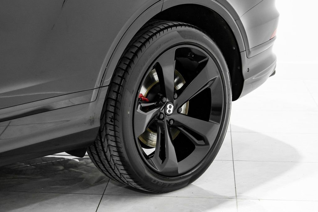 Used 2023 Bentley Bentayga image 66