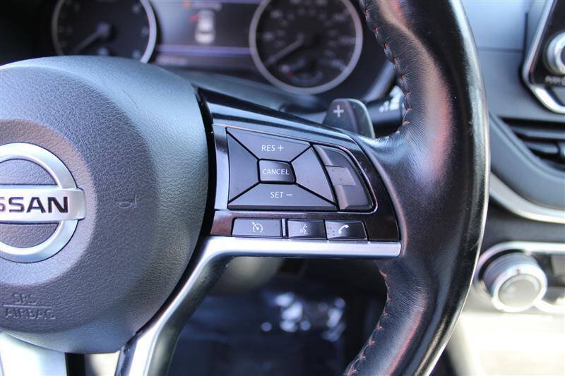 Used 2019 Nissan Altima 2.5 SR FWD image 16