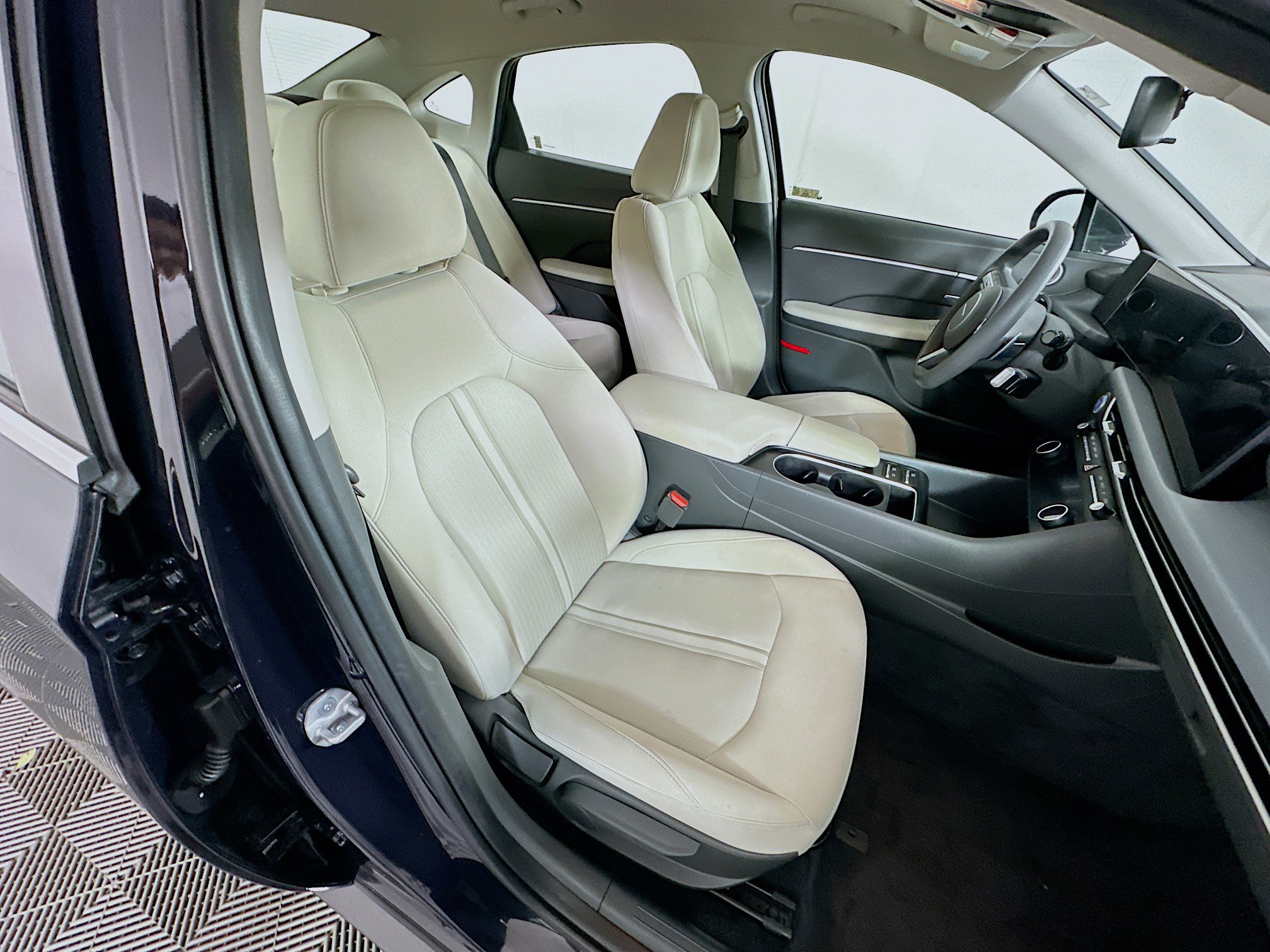 Used 2025 Hyundai Sonata SEL image 30