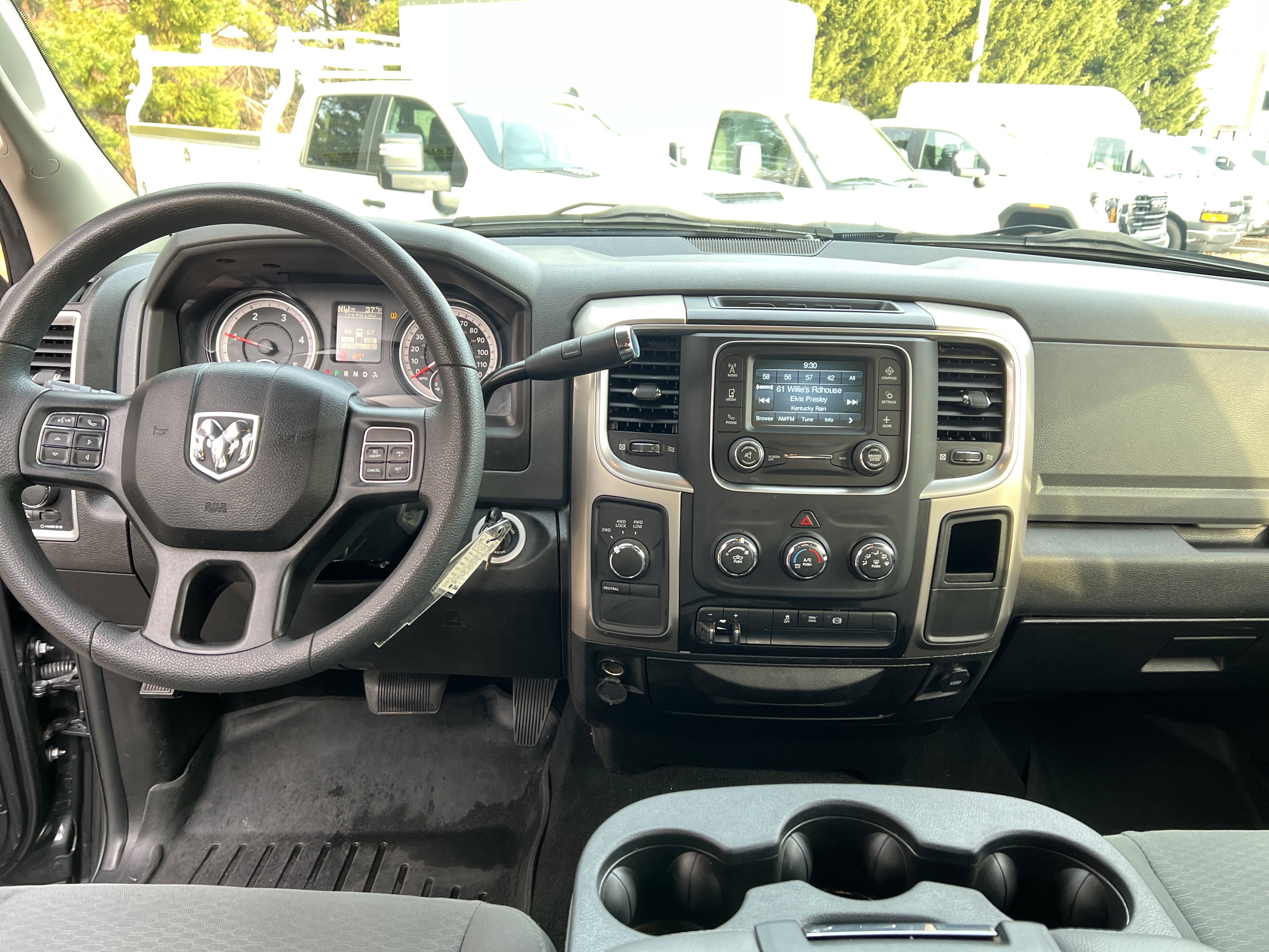 Used 2018 RAM 2500 SLT image 28