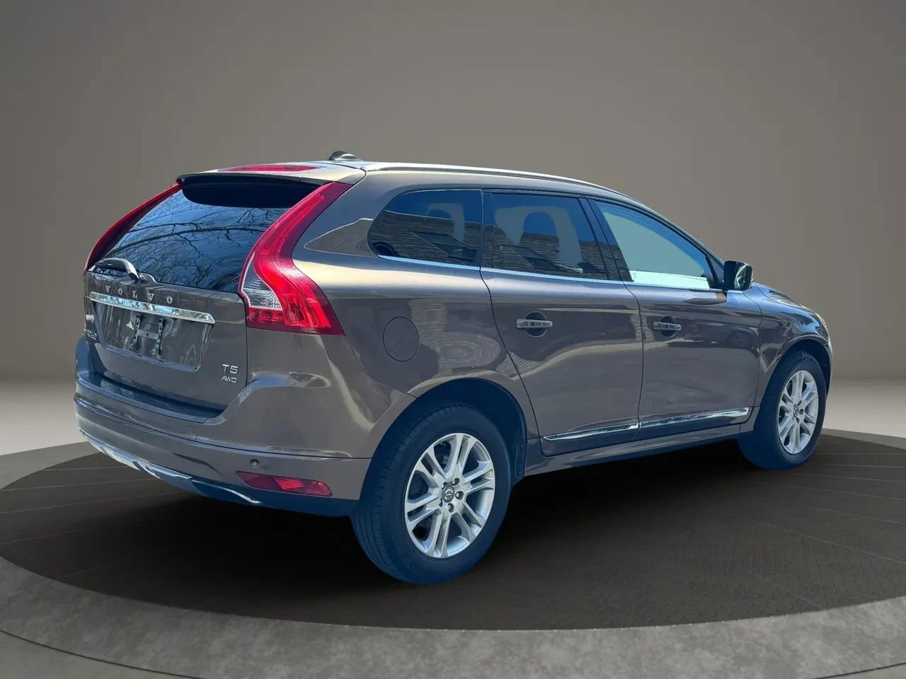 Used 2015 Volvo XC60 T5 AWD/4WD image 6