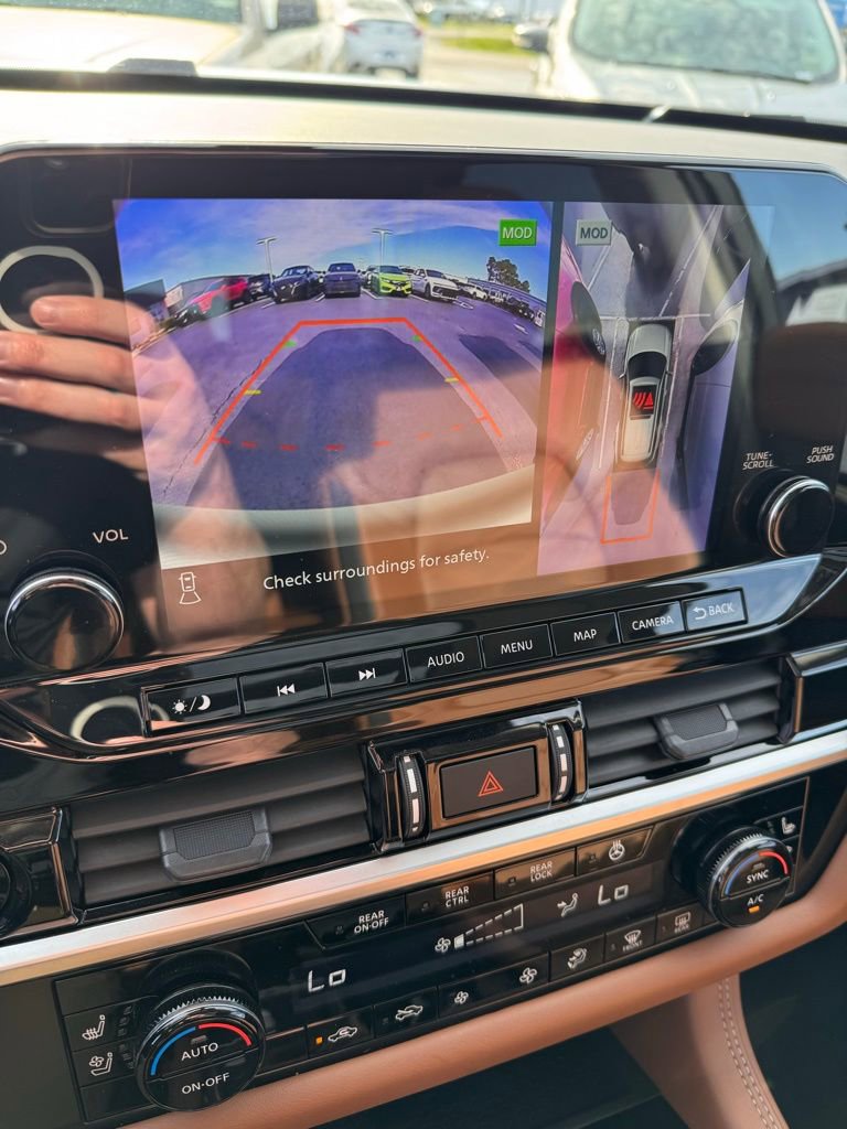 Used 2025 Nissan Pathfinder Platinum w/ Cargo Package FWD image 24