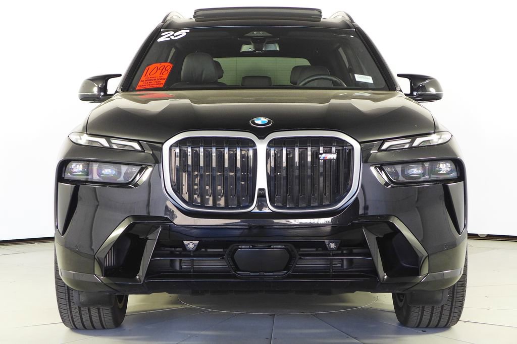 Used 2025 BMW X7 M60i w/ Climate Comfort Package AWD/4WD image 3