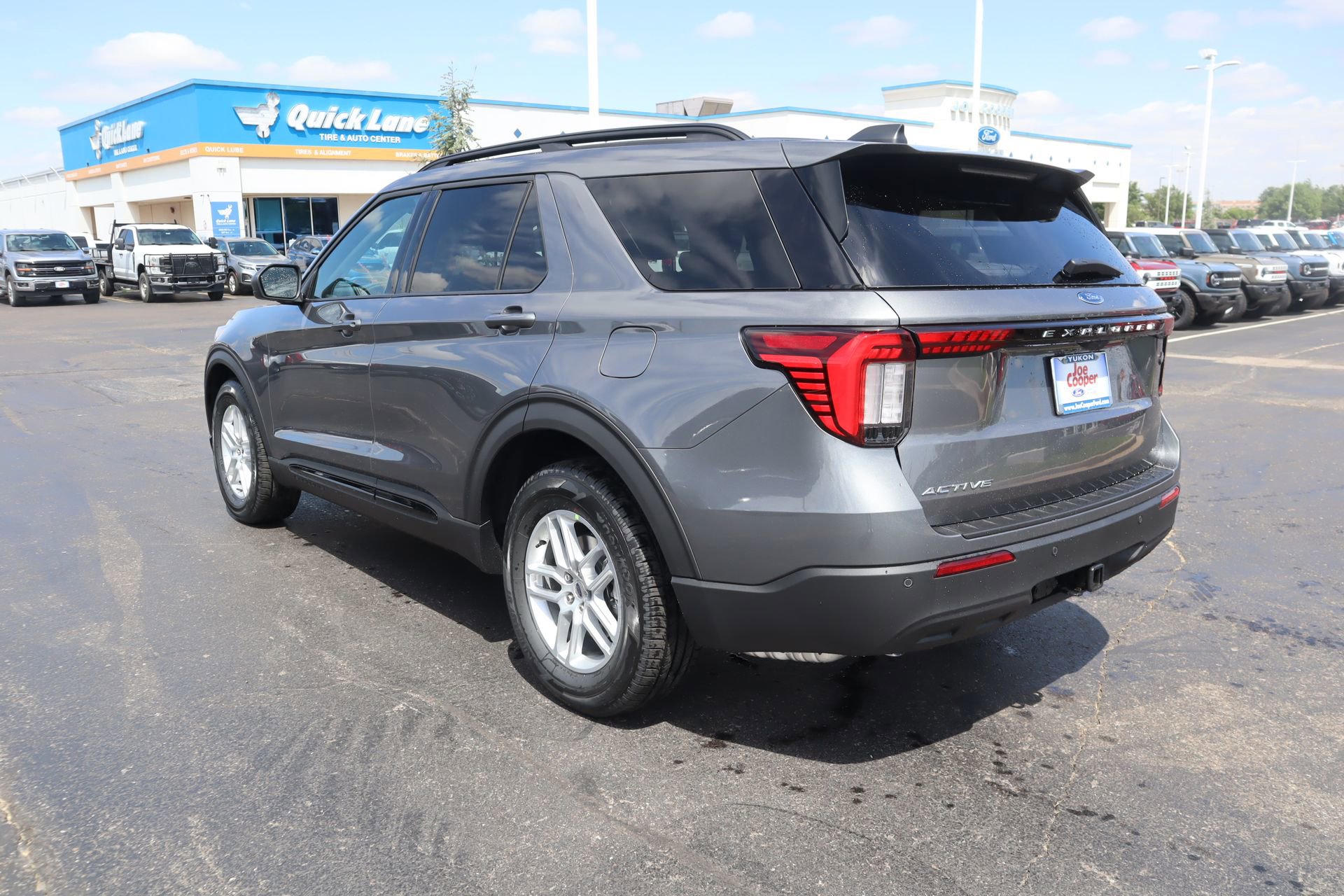 New 2026 Ford Explorer Active RWD image 24