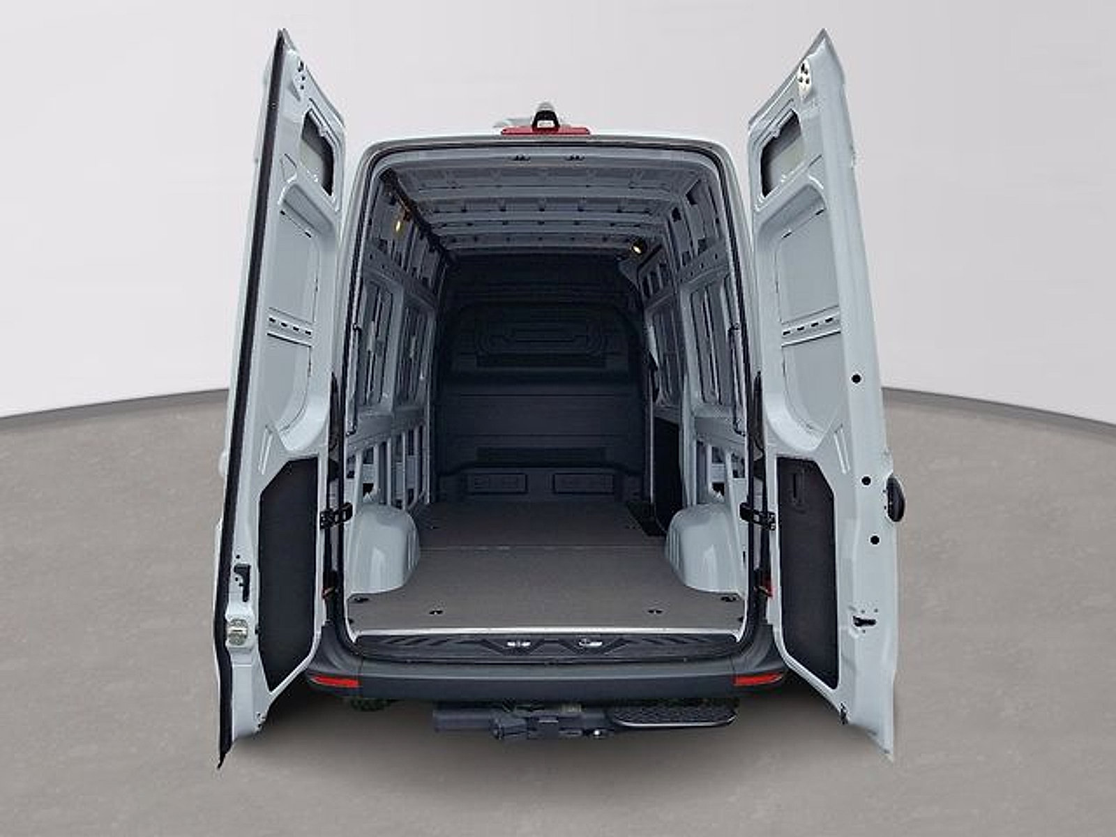 Used 2025 Mercedes-Benz Sprinter 2500 image 7