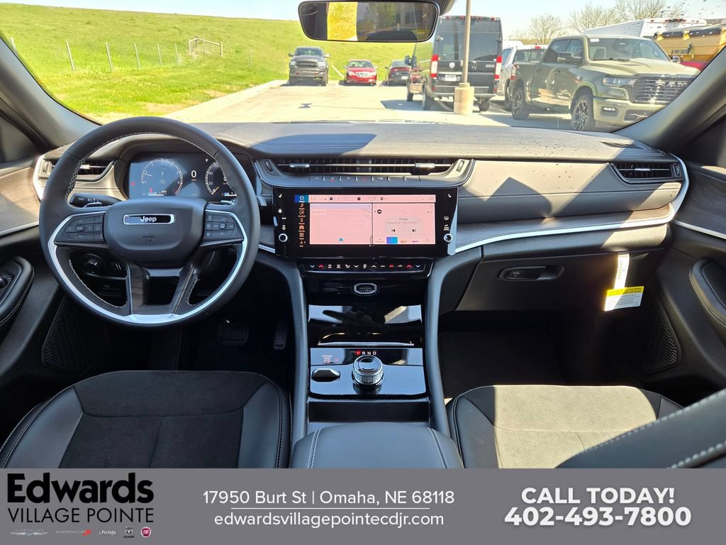 New 2026 Jeep Grand Cherokee L 4WD image 15