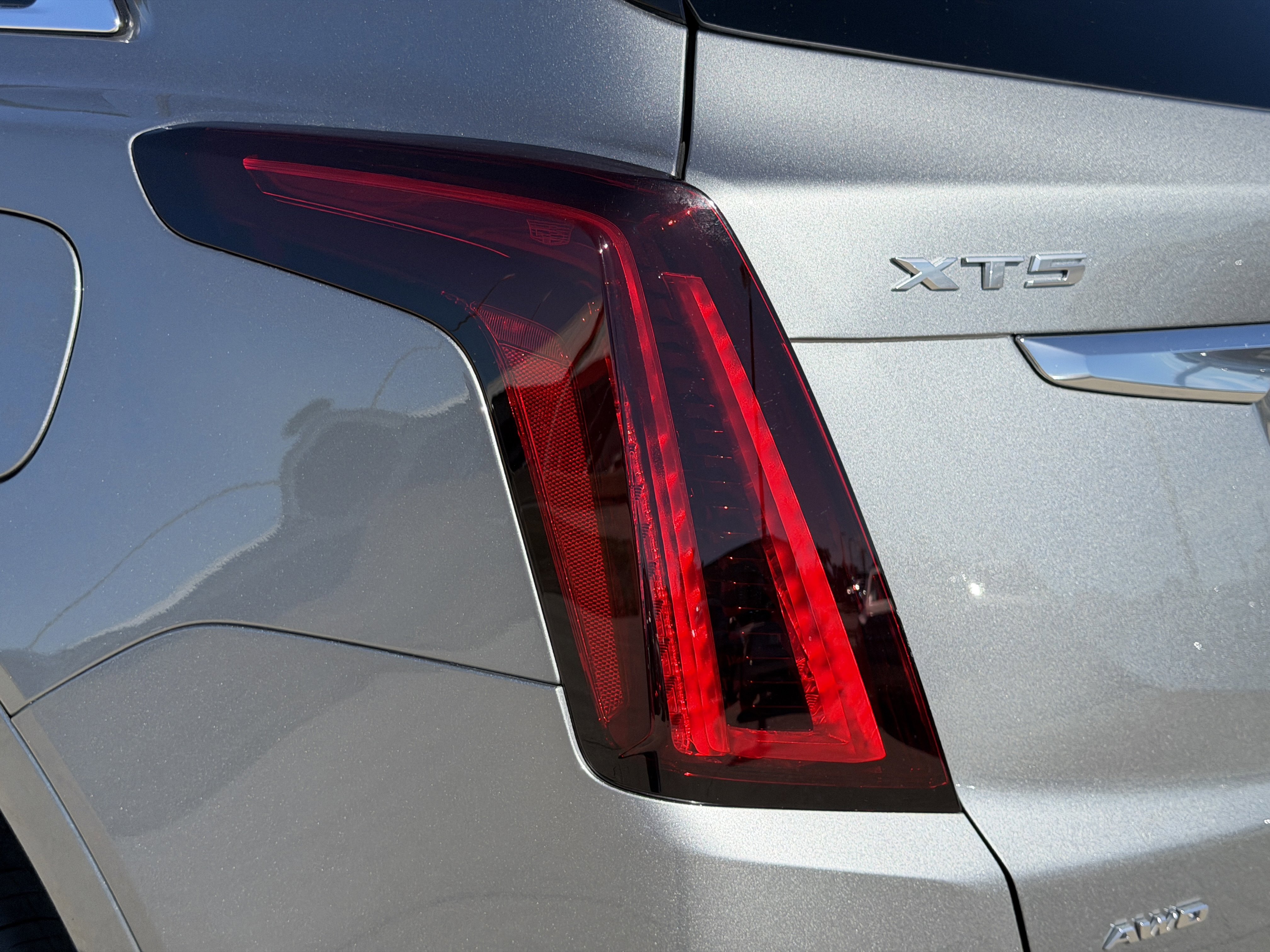 New 2026 Cadillac XT5 Luxury image 9