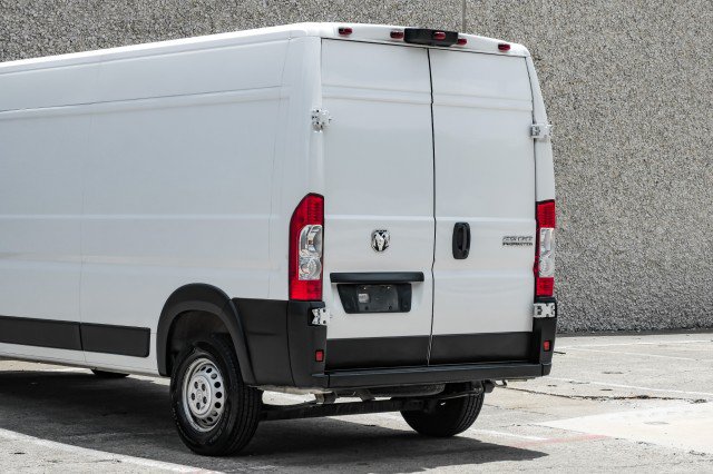 Used 2024 RAM ProMaster 2500 w/ Convenience Group FWD image 12