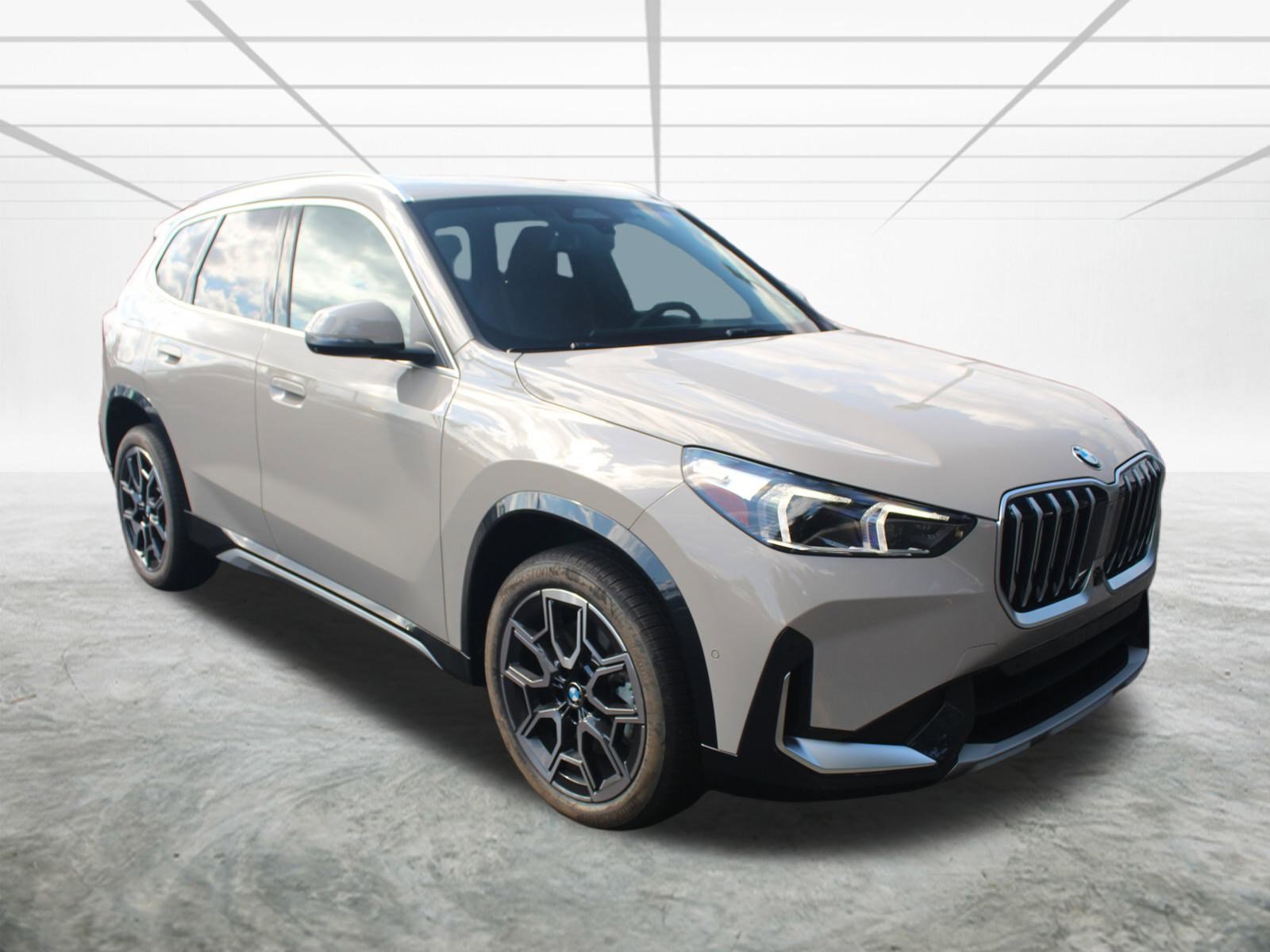 New 2026 BMW X1 xDrive28i