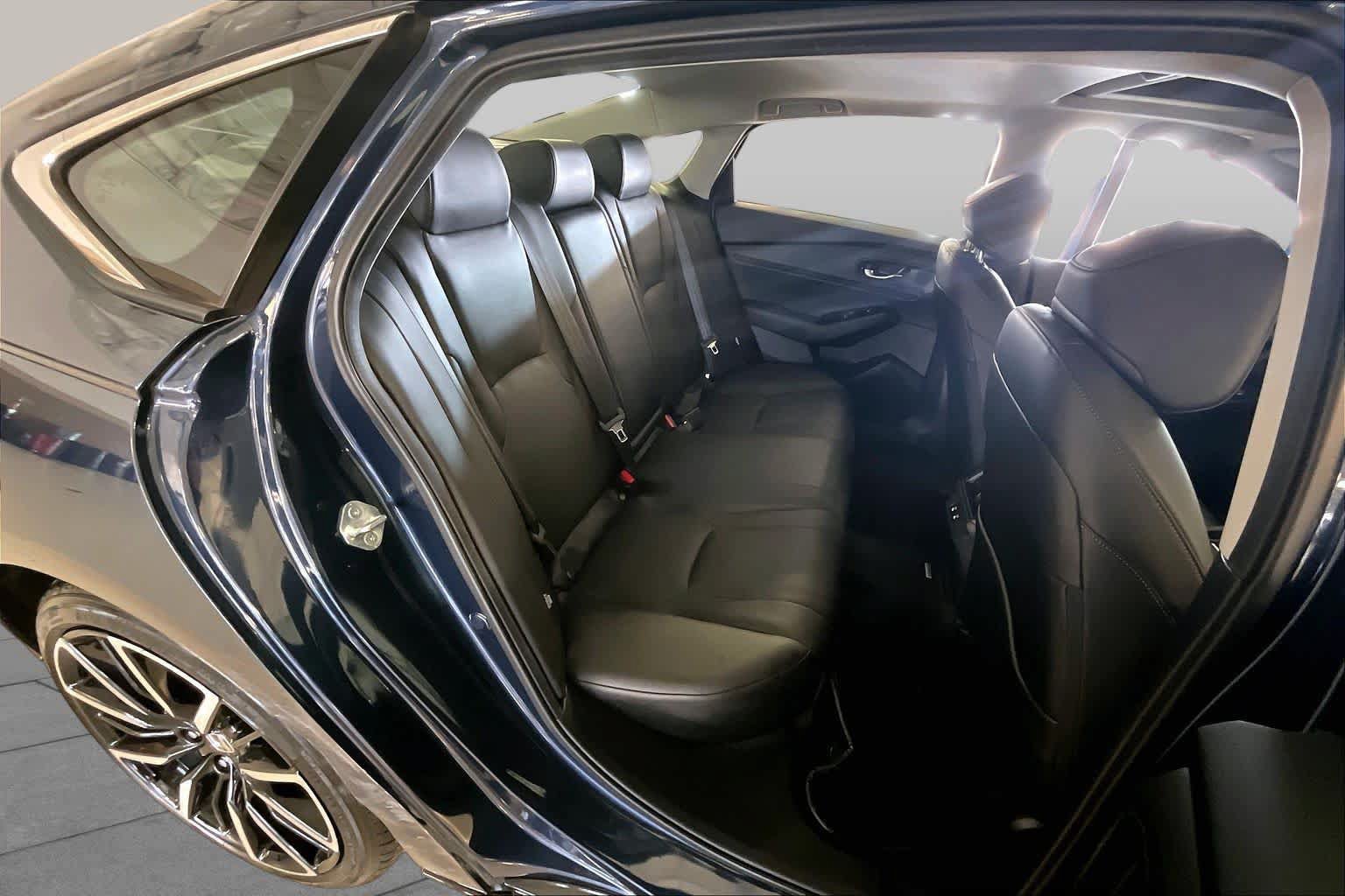 Used 2024 Honda Accord Touring image 18