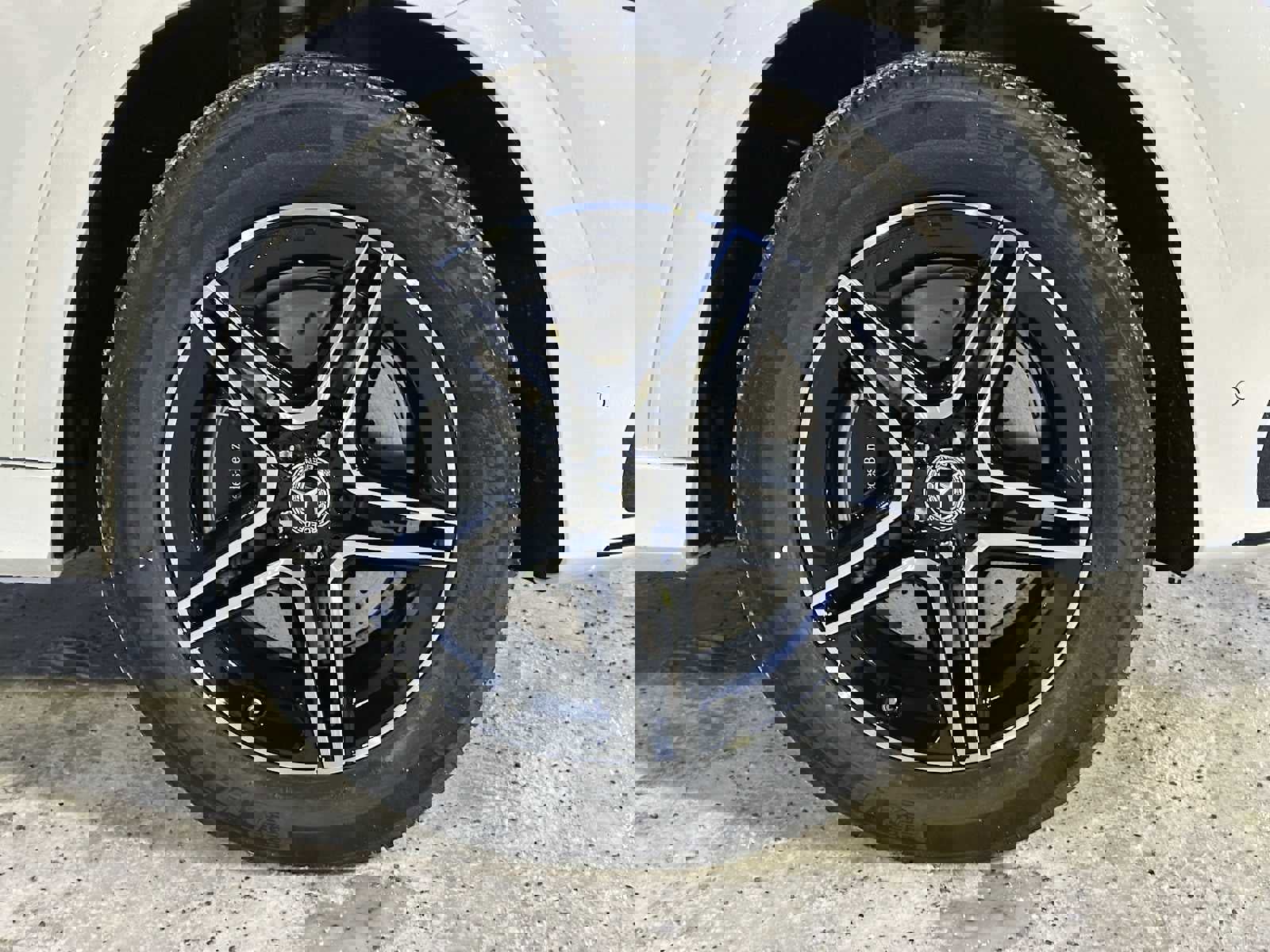 New 2026 Mercedes-Benz GLE 350 4MATIC image 9