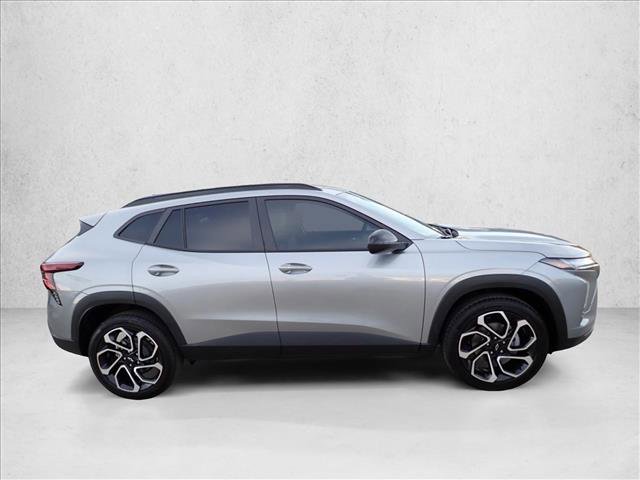 New 2026 Chevrolet Trax RS w/ Sunroof Package image 5