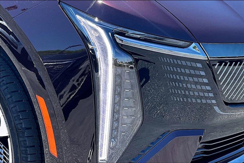 Certified 2025 Cadillac Escalade IQ Sport 2 image 32