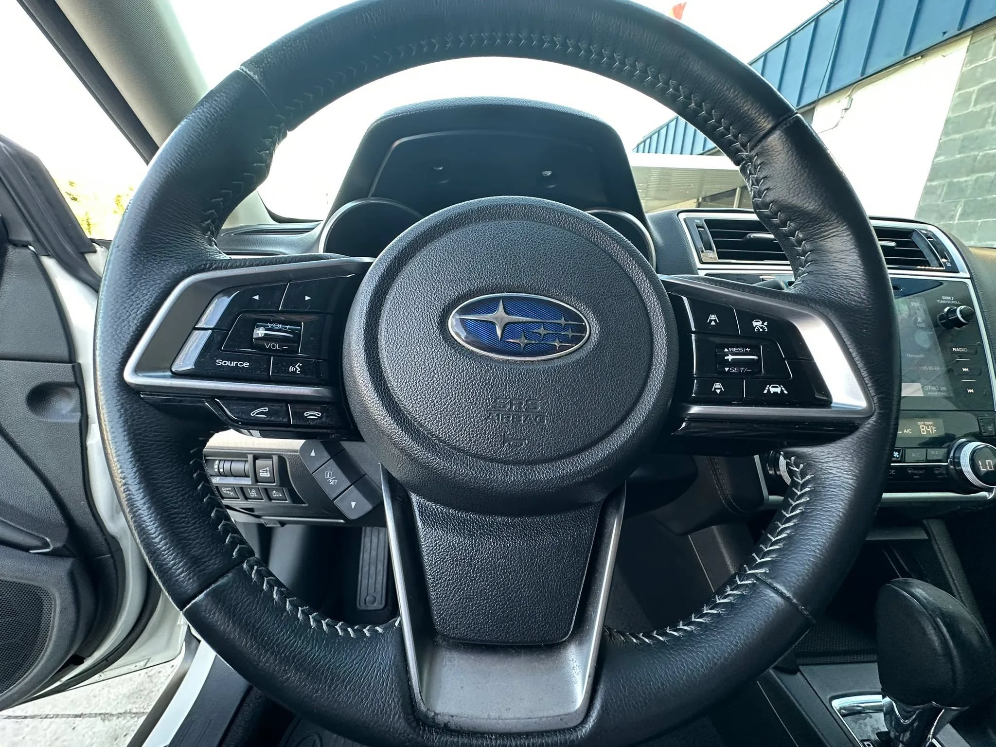 Used 2018 Subaru Outback 3.6R Limited AWD/4WD image 31