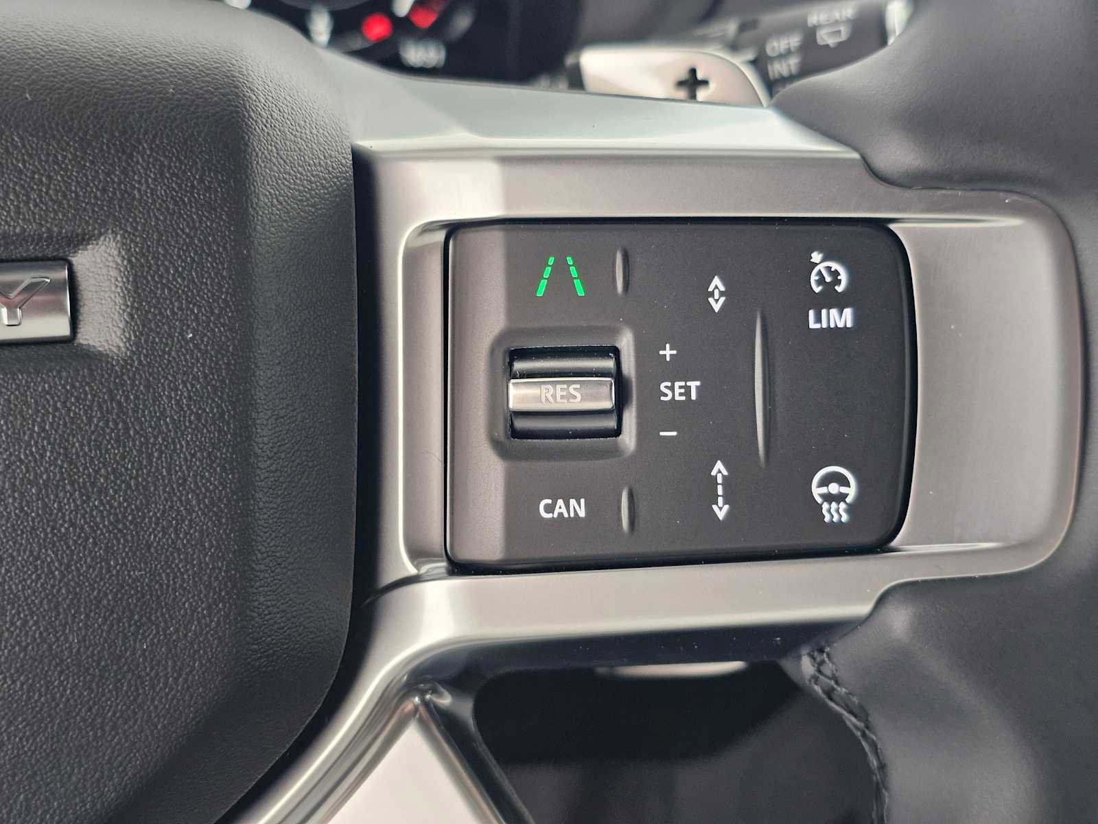 New 2026 Land Rover Discovery S AWD/4WD image 27