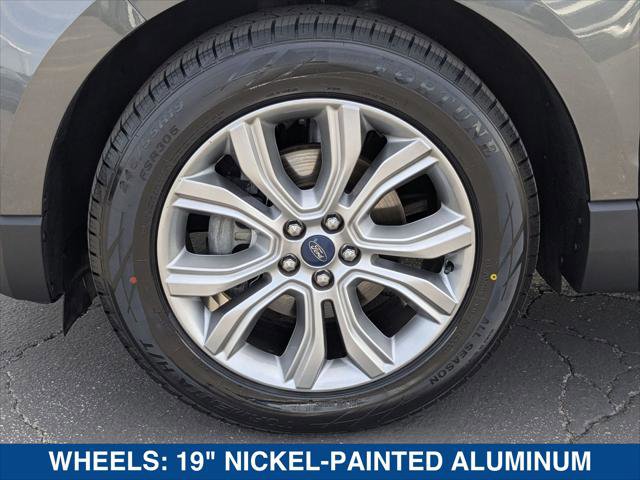 Used 2019 Ford Edge Titanium image 9