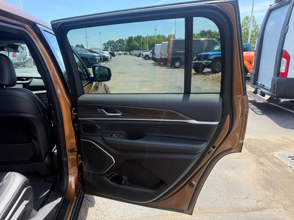 New 2026 Jeep Grand Cherokee L Limited AWD/4WD image 50