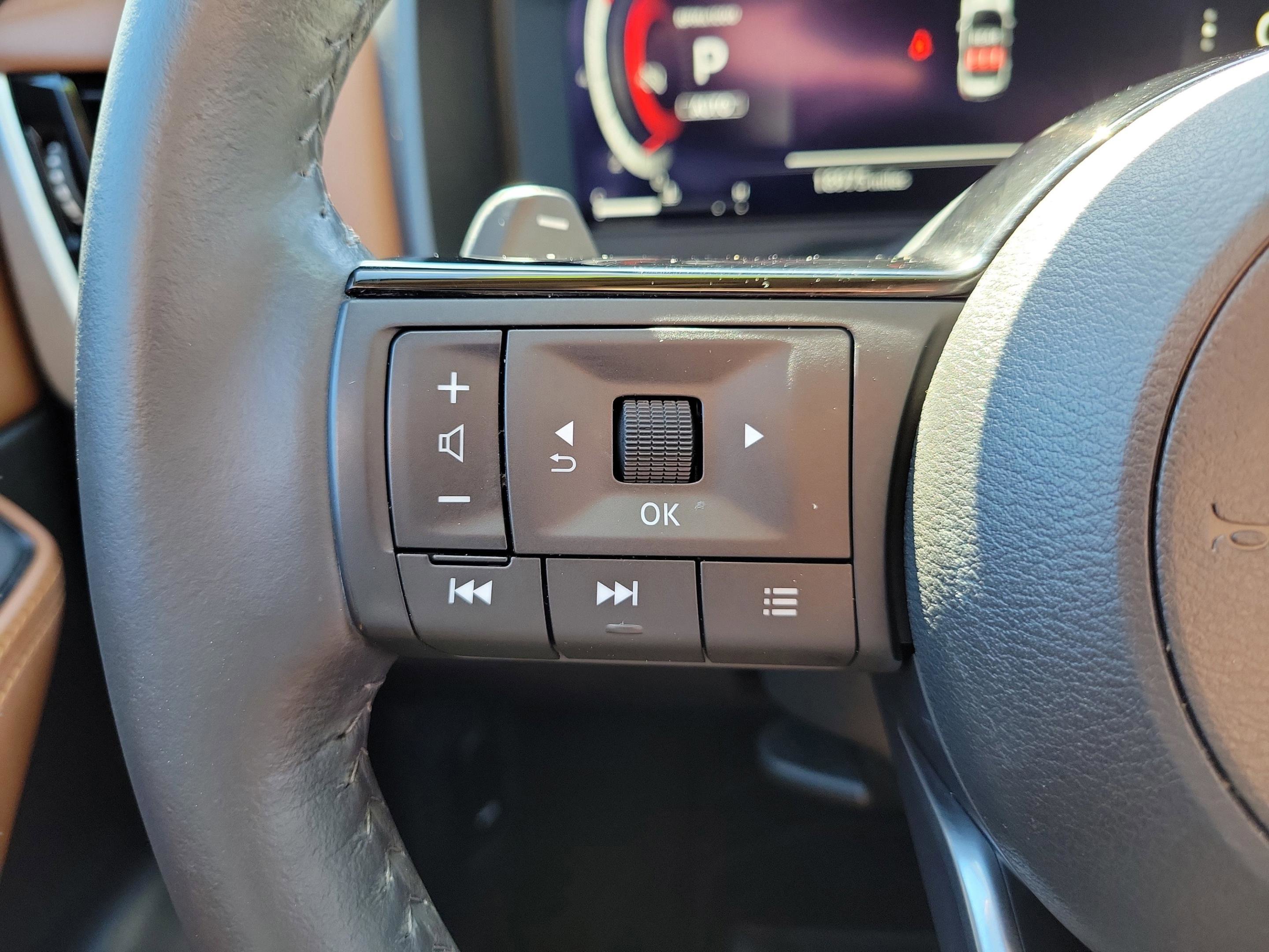 Used 2024 Nissan Rogue Platinum w/ Platinum Premium Package image 28