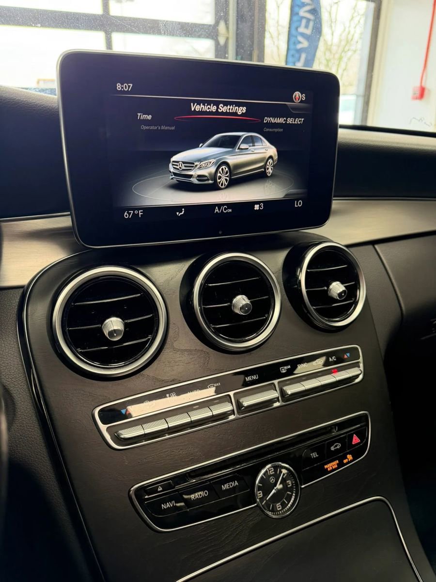 Used 2018 Mercedes-Benz C 300 Sedan w/ Multimedia Package image 21