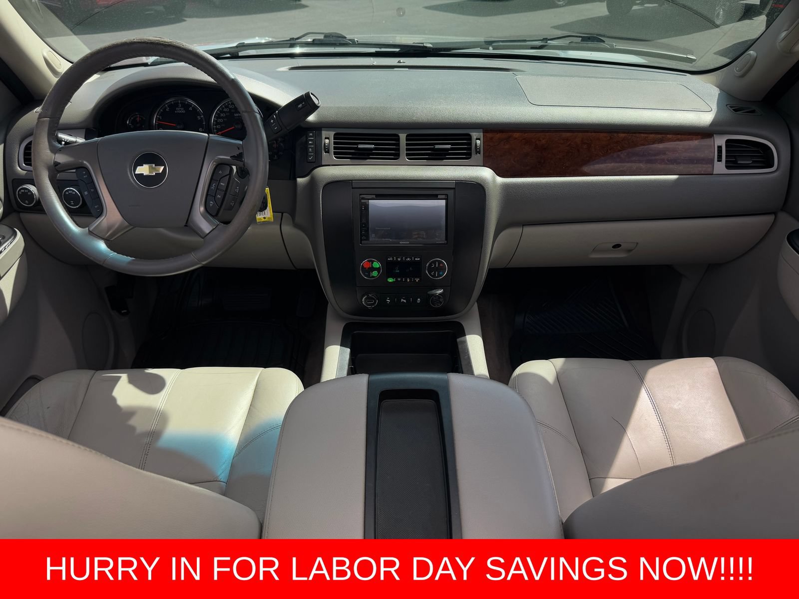 Used 2014 Chevrolet Suburban LT AWD/4WD image 16