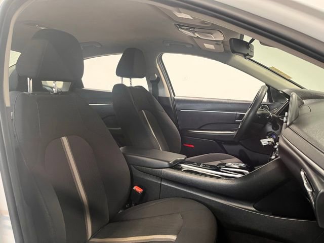 Used 2023 Hyundai Sonata SE w/ Cargo Package image 10
