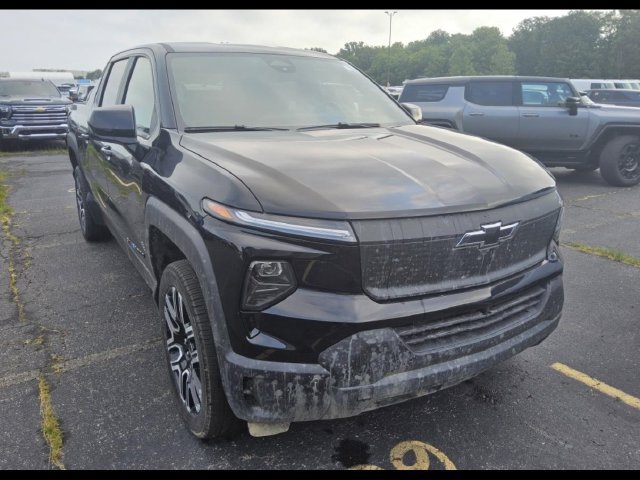 Certified 2026 Chevrolet Silverado EV W/T w/ LPO, Custom Package AWD/4WD image 2