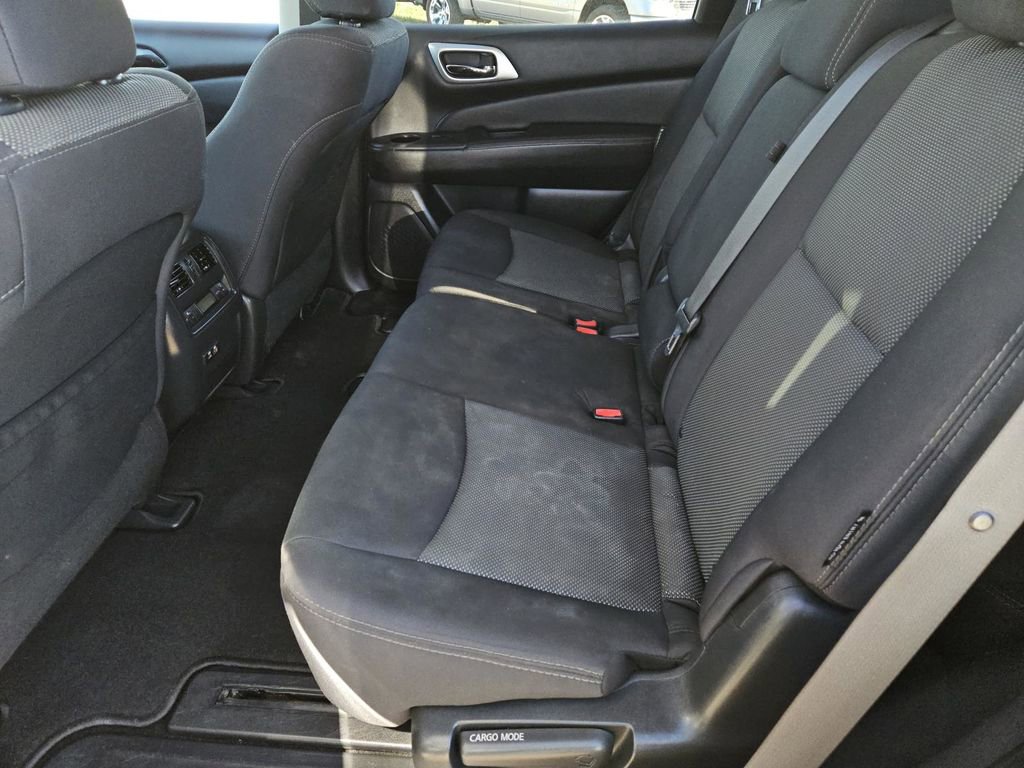 Used 2020 Nissan Pathfinder SV FWD image 26