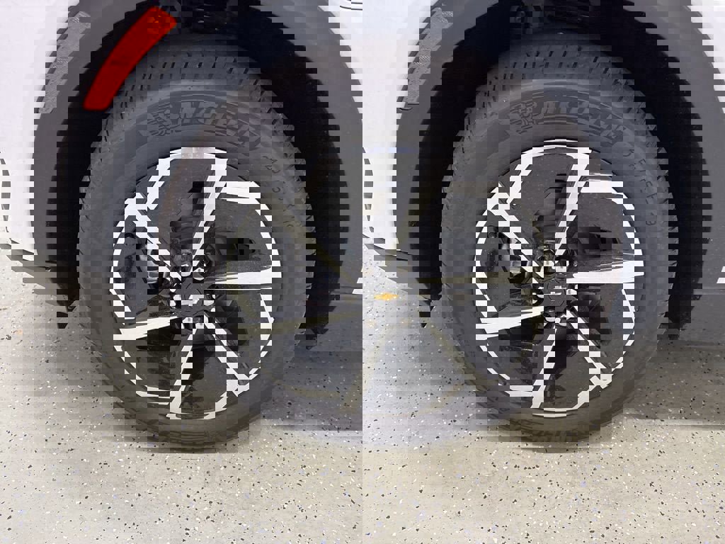 New 2026 Chevrolet Equinox EV LT image 8