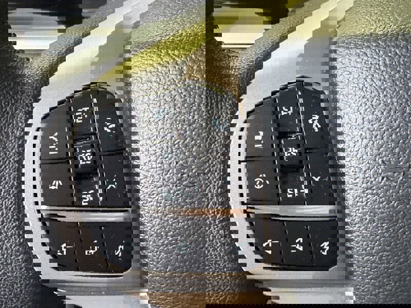 Used 2024 Ford Explorer XLT w/ Equipment Group 202A image 29