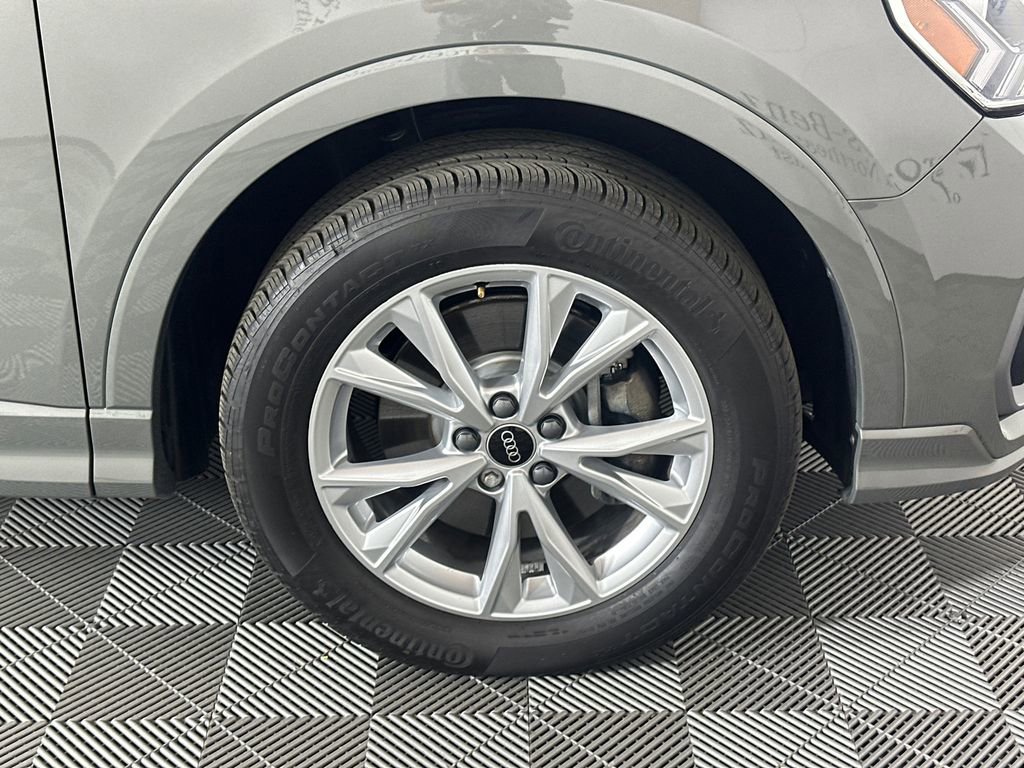 Used 2024 Audi Q3 2.0T Premium Plus w/ Premium Plus Package image 12