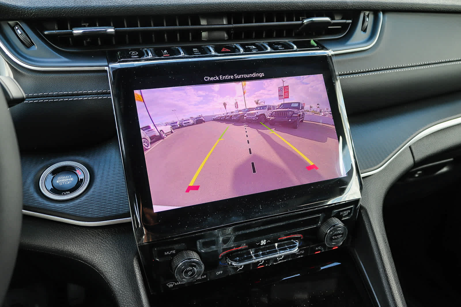 New 2027 Jeep Grand Cherokee L Laredo AWD/4WD image 27