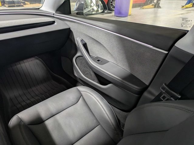Used 2025 Tesla Model 3 RWD image 16