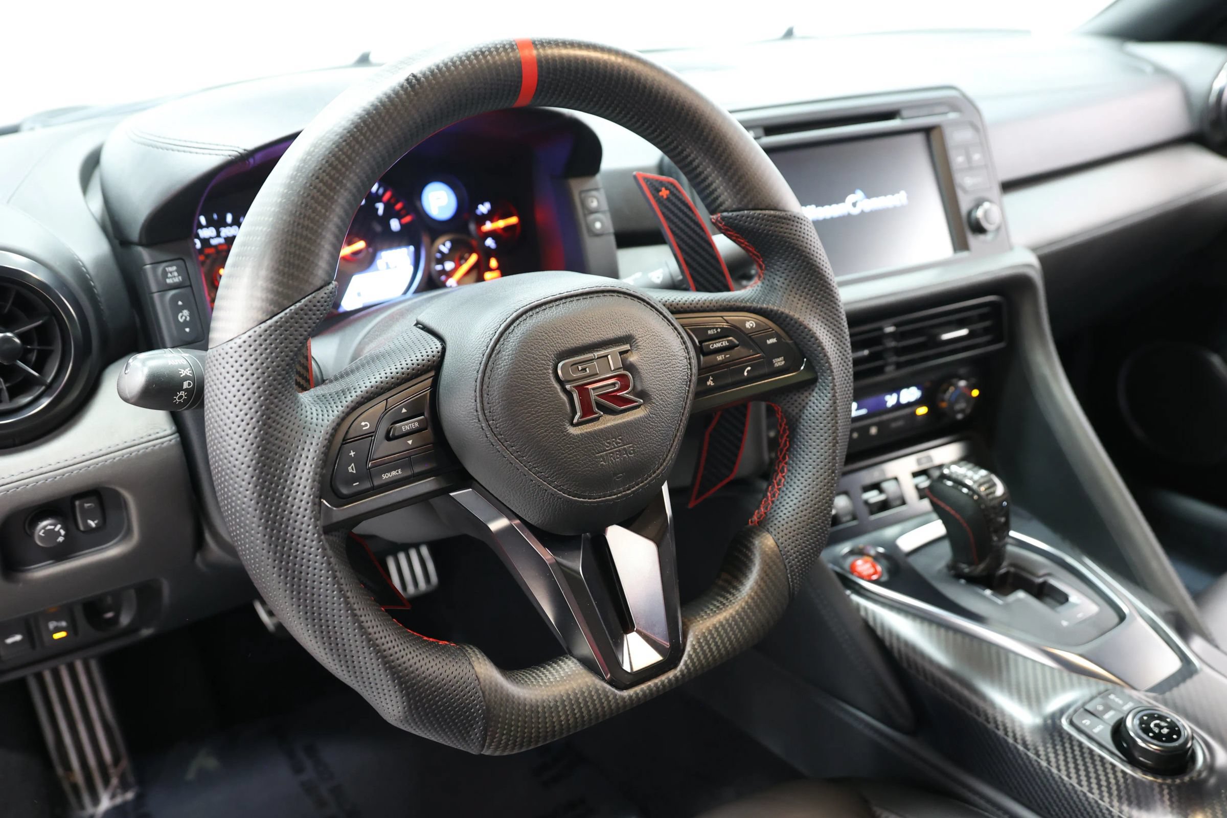 Used 2019 Nissan GT-R Premium w/ Premium Interior Package AWD/4WD image 26
